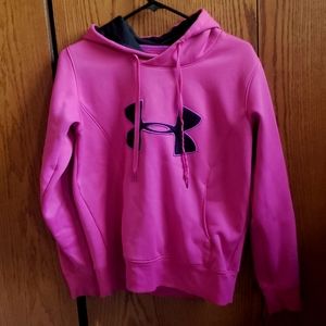 UnderArmour semi fitted sweater, medium